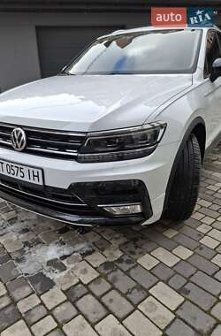 Позашляховик / Кросовер Volkswagen Tiguan 2017 в Івано-Франківську