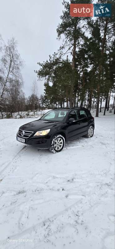 Внедорожник / Кроссовер Volkswagen Tiguan 2009 в Кролевце