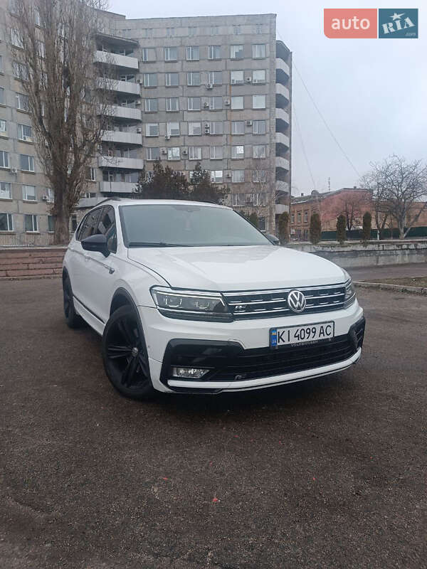 Внедорожник / Кроссовер Volkswagen Tiguan 2019 в Кропивницком