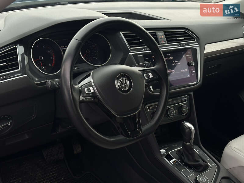 Внедорожник / Кроссовер Volkswagen Tiguan 2019 в Николаеве