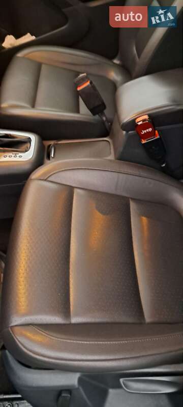 Внедорожник / Кроссовер Volkswagen Tiguan 2016 в Кобеляках