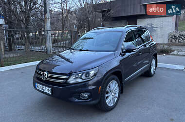 Позашляховик / Кросовер Volkswagen Tiguan 2016 в Харкові