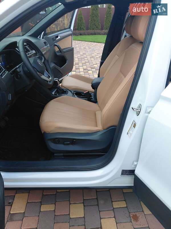Позашляховик / Кросовер Volkswagen Tiguan 2024 в Києві