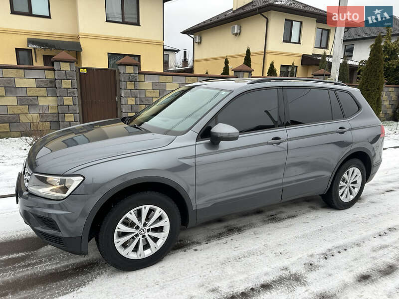 Внедорожник / Кроссовер Volkswagen Tiguan 2019 в Киеве