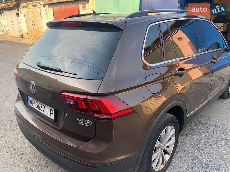 Внедорожник / Кроссовер Volkswagen Tiguan 2017 в Запорожье