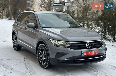Внедорожник / Кроссовер Volkswagen Tiguan 2021 в Ивано-Франковске