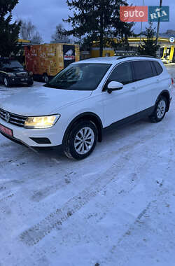 Внедорожник / Кроссовер Volkswagen Tiguan 2018 в Ровно