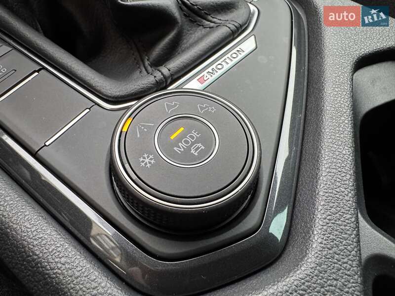 Внедорожник / Кроссовер Volkswagen Tiguan 2021 в Киеве