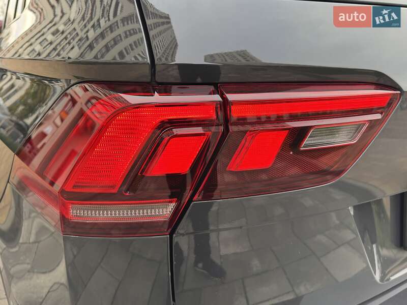 Внедорожник / Кроссовер Volkswagen Tiguan 2021 в Киеве