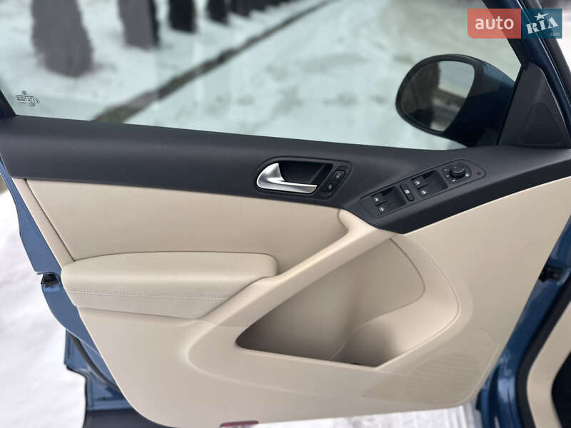 Позашляховик / Кросовер Volkswagen Tiguan 2016 в Львові фото 17 Позашляховик / Кросовер Volkswagen Tiguan 2016 в Львові