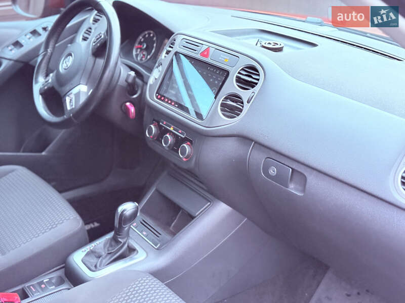 Внедорожник / Кроссовер Volkswagen Tiguan 2010 в Харькове фото 11 Внедорожник / Кроссовер Volkswagen Tiguan 2010 в Харькове