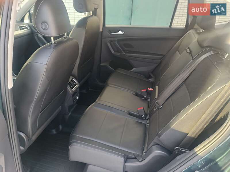 Внедорожник / Кроссовер Volkswagen Tiguan 2018 в Луцке фото 14 Внедорожник / Кроссовер Volkswagen Tiguan 2018 в Луцке