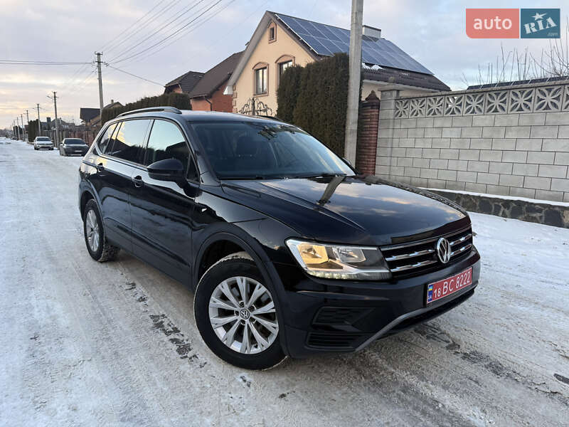 Внедорожник / Кроссовер Volkswagen Tiguan 2018 в Ровно