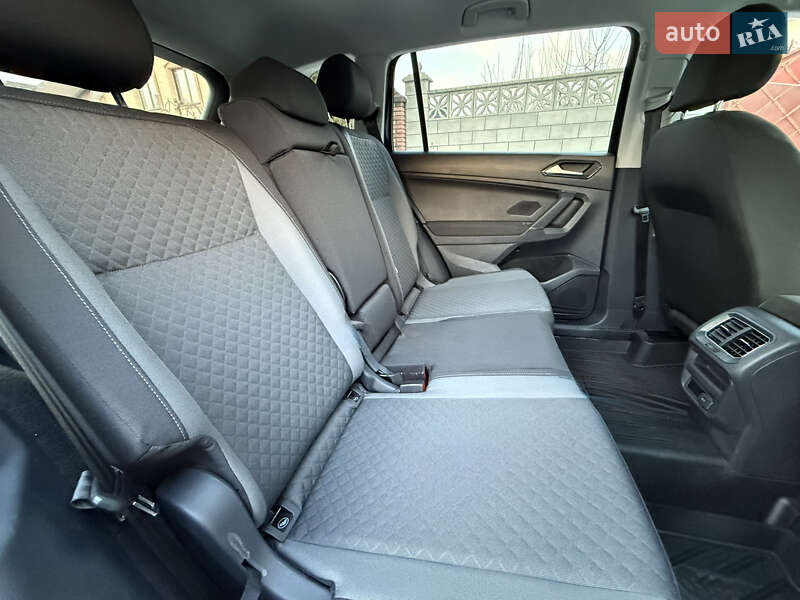 Внедорожник / Кроссовер Volkswagen Tiguan 2018 в Ровно