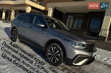 Внедорожник / Кроссовер Volkswagen Tiguan 2023 в Киеве
