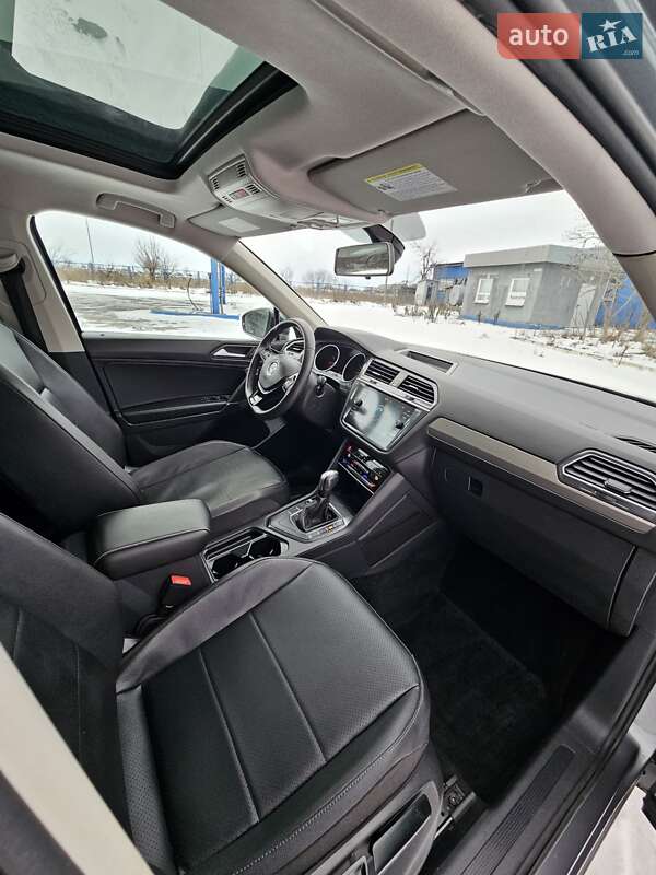 Внедорожник / Кроссовер Volkswagen Tiguan 2019 в Кропивницком фото 5 Внедорожник / Кроссовер Volkswagen Tiguan 2019 в Кропивницком