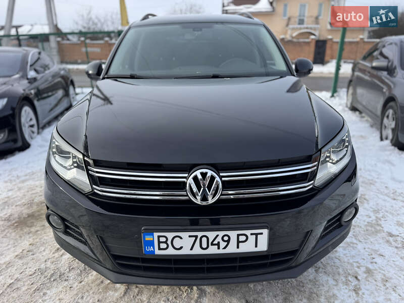 Внедорожник / Кроссовер Volkswagen Tiguan 2016 в Бердичеве