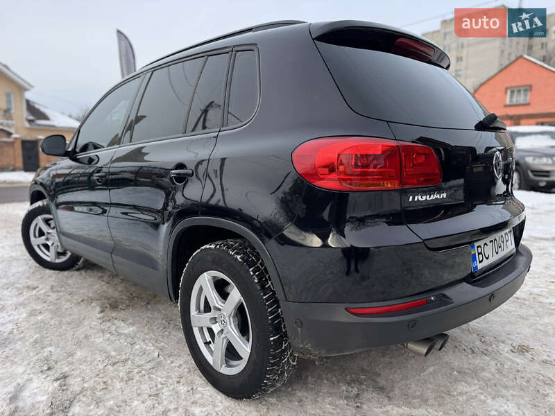 Внедорожник / Кроссовер Volkswagen Tiguan 2016 в Бердичеве