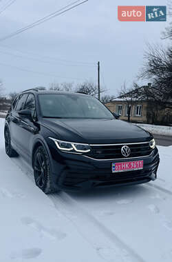 Внедорожник / Кроссовер Volkswagen Tiguan 2024 в Чигирине