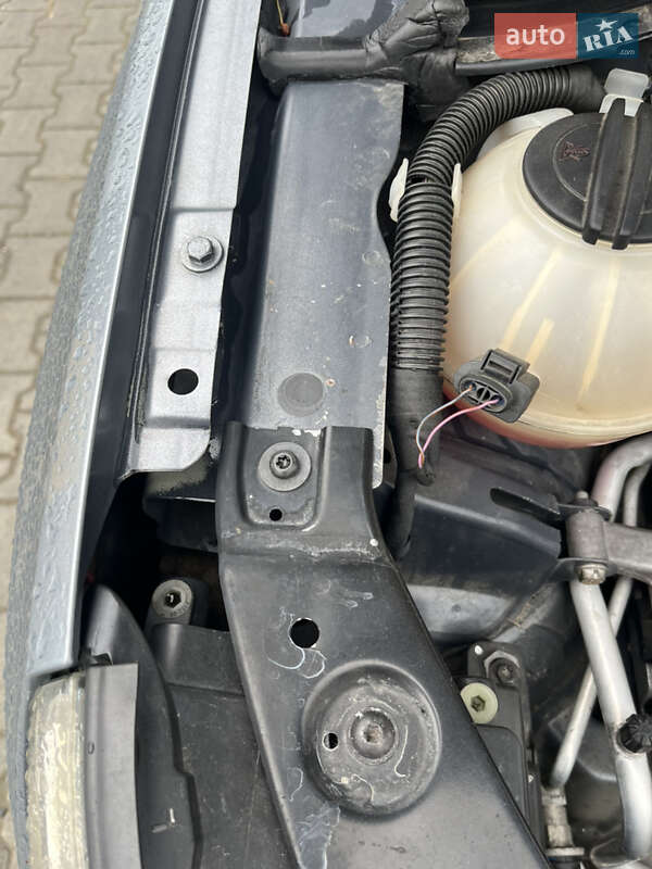 Позашляховик / Кросовер Volkswagen Tiguan 2008 в Чернівцях фото 15 Позашляховик / Кросовер Volkswagen Tiguan 2008 в Чернівцях