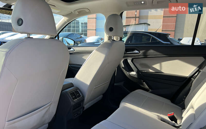 Внедорожник / Кроссовер Volkswagen Tiguan 2018 в Львове фото 23 Внедорожник / Кроссовер Volkswagen Tiguan 2018 в Львове