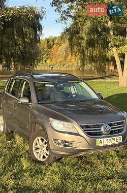 Внедорожник / Кроссовер Volkswagen Tiguan 2010 в Белой Церкви