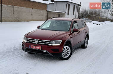 Внедорожник / Кроссовер Volkswagen Tiguan 2018 в Ровно