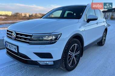 Позашляховик / Кросовер Volkswagen Tiguan 2016 в Рівному