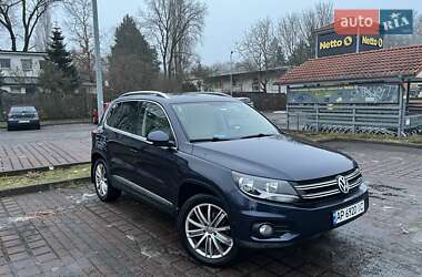 Внедорожник / Кроссовер Volkswagen Tiguan 2015 в Львове