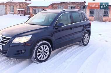 Внедорожник / Кроссовер Volkswagen Tiguan 2010 в Прилуках