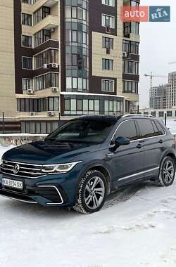 Позашляховик / Кросовер Volkswagen Tiguan 2021 в Києві