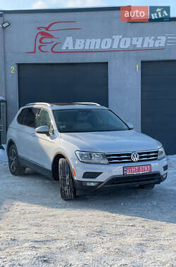 Внедорожник / Кроссовер Volkswagen Tiguan 2018 в Ровно