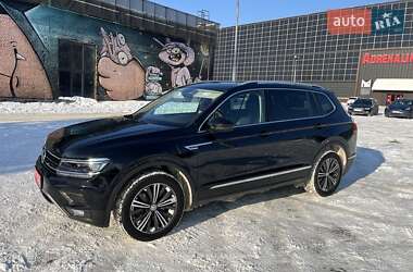 Внедорожник / Кроссовер Volkswagen Tiguan 2018 в Луцке