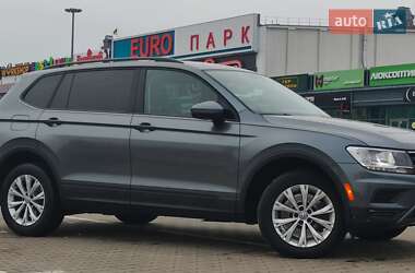 Внедорожник / Кроссовер Volkswagen Tiguan 2017 в Киеве