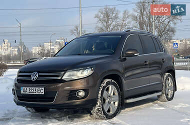 Внедорожник / Кроссовер Volkswagen Tiguan 2011 в Киеве