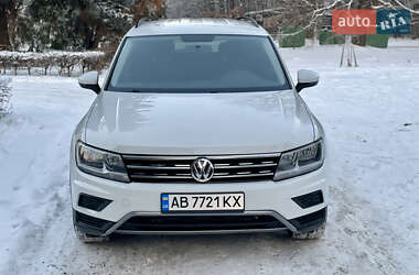 Позашляховик / Кросовер Volkswagen Tiguan 2017 в Києві