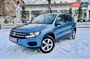 Позашляховик / Кросовер Volkswagen Tiguan 2017 в Чернівцях