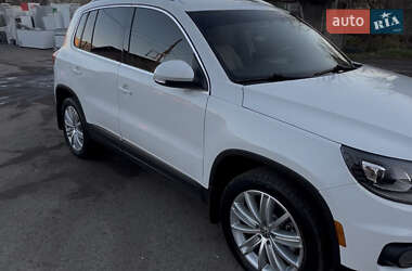 Внедорожник / Кроссовер Volkswagen Tiguan 2016 в Луцке