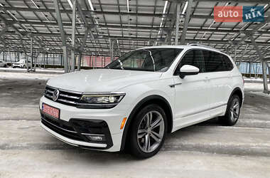 Позашляховик / Кросовер Volkswagen Tiguan 2018 в Львові