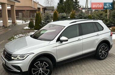 Внедорожник / Кроссовер Volkswagen Tiguan 2021 в Ивано-Франковске