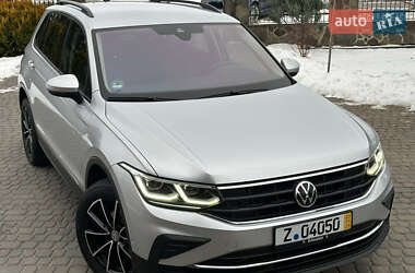 Внедорожник / Кроссовер Volkswagen Tiguan 2021 в Ивано-Франковске