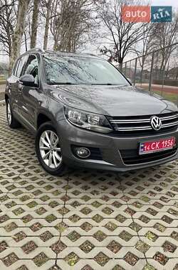 Позашляховик / Кросовер Volkswagen Tiguan 2015 в Мукачевому