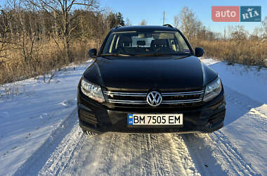 Внедорожник / Кроссовер Volkswagen Tiguan 2015 в Ахтырке