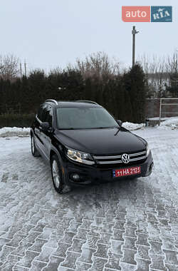 Внедорожник / Кроссовер Volkswagen Tiguan 2015 в Подволочиске