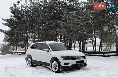 Внедорожник / Кроссовер Volkswagen Tiguan 2020 в Ирпене