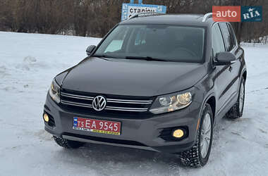 Позашляховик / Кросовер Volkswagen Tiguan 2015 в Дубні
