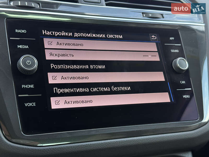 Внедорожник / Кроссовер Volkswagen Tiguan 2019 в Луцке