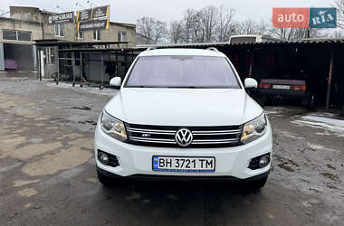 Позашляховик / Кросовер Volkswagen Tiguan 2015 в Одесі