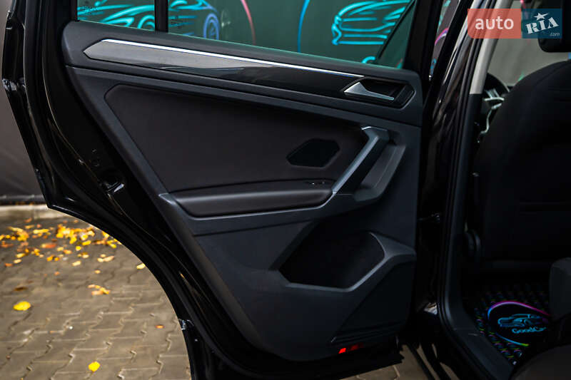 Внедорожник / Кроссовер Volkswagen Tiguan 2021 в Луцке