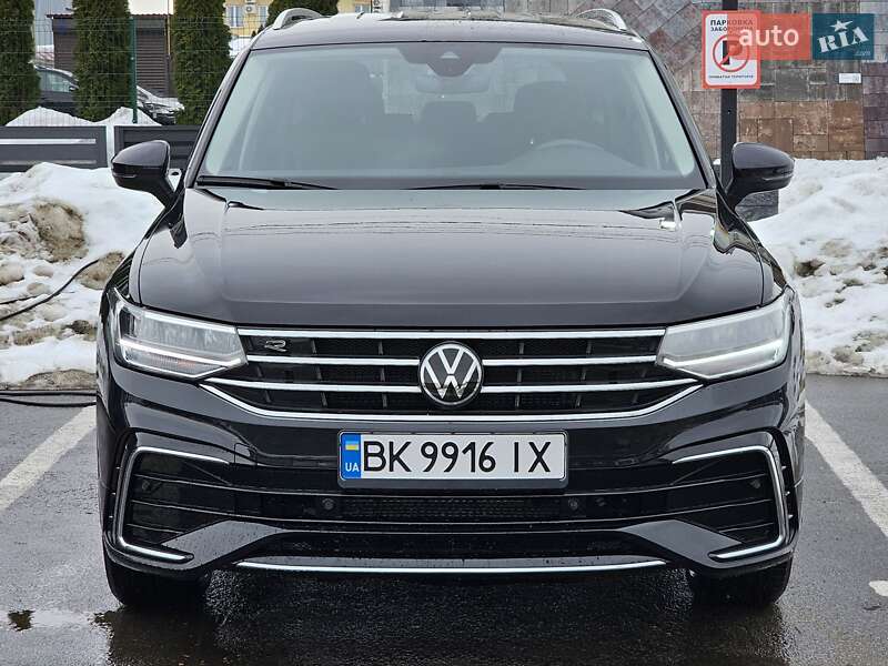 Внедорожник / Кроссовер Volkswagen Tiguan 2023 в Ровно